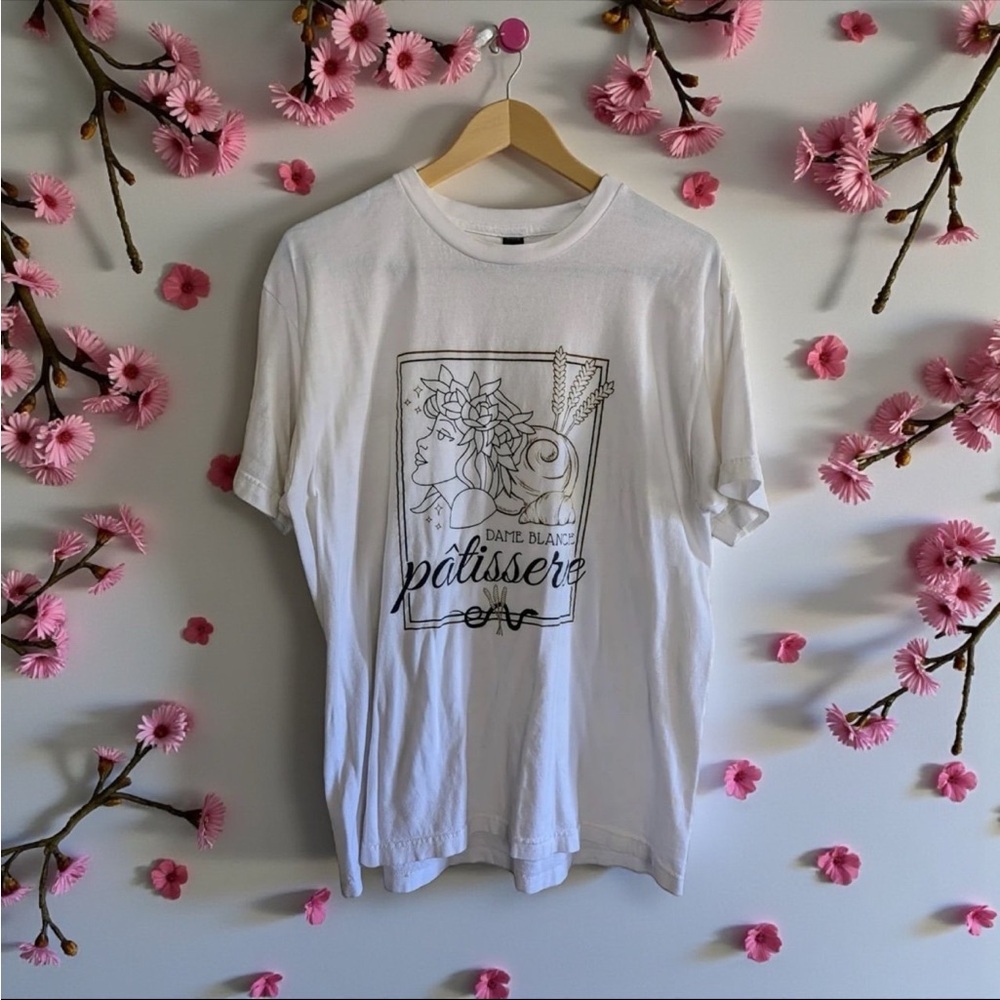 NWOT ~ Serpent & Dove Tee ~ Bookish Box